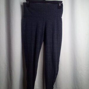 Old Navy Active Leggings M Women Go-Dry Capri Cut Out Gray